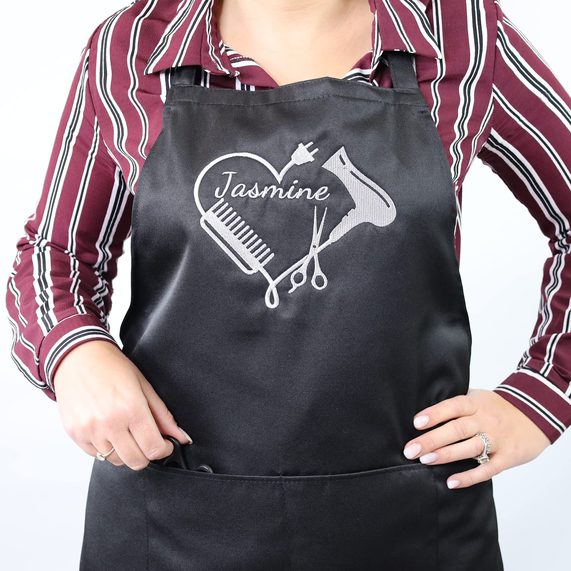 Two front pockets for styling tools on PLACE4PRINT apron