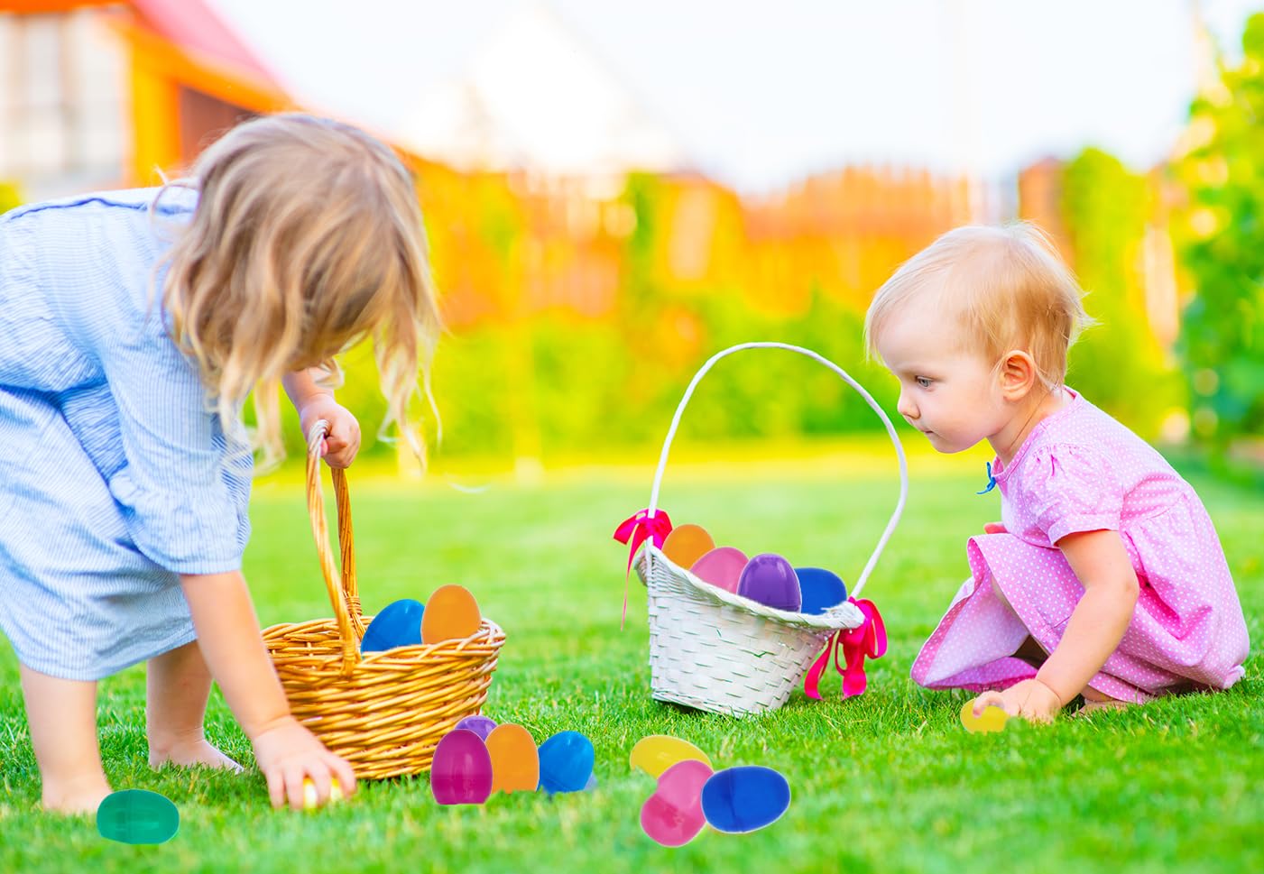 Plastic fillable Easter eggs with hinge construction