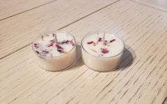 Tealights with Dried Flowers Plumeria