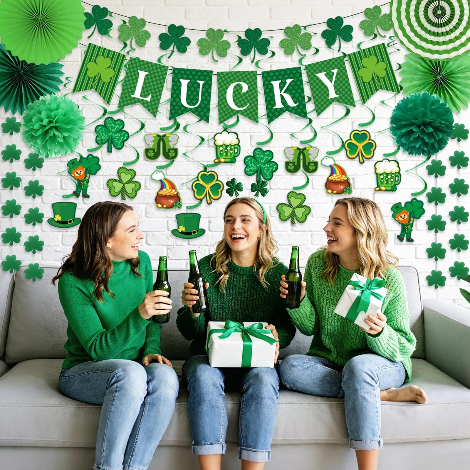 10 inch green pop poms included