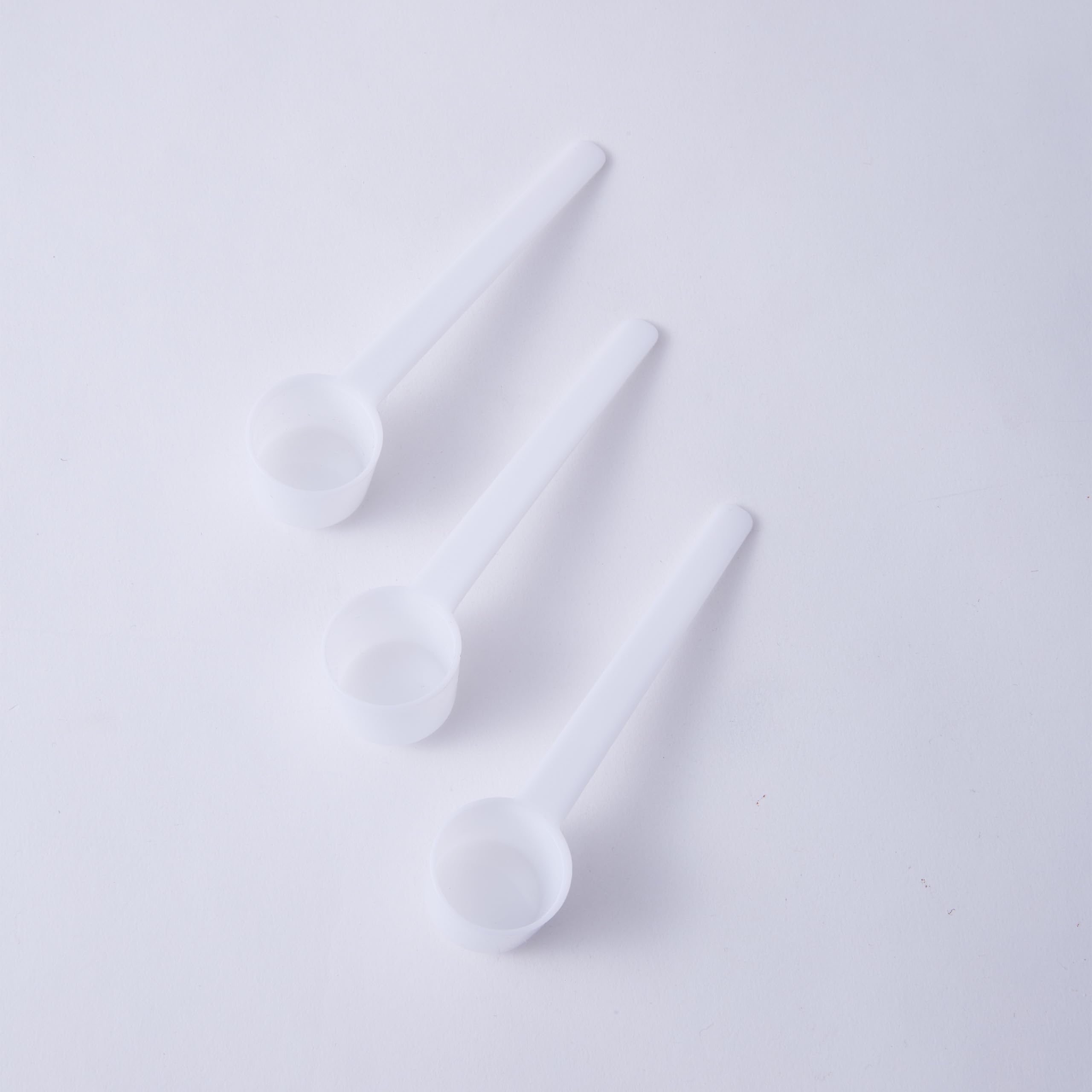 compact travel ready creatine scoop white 3pack