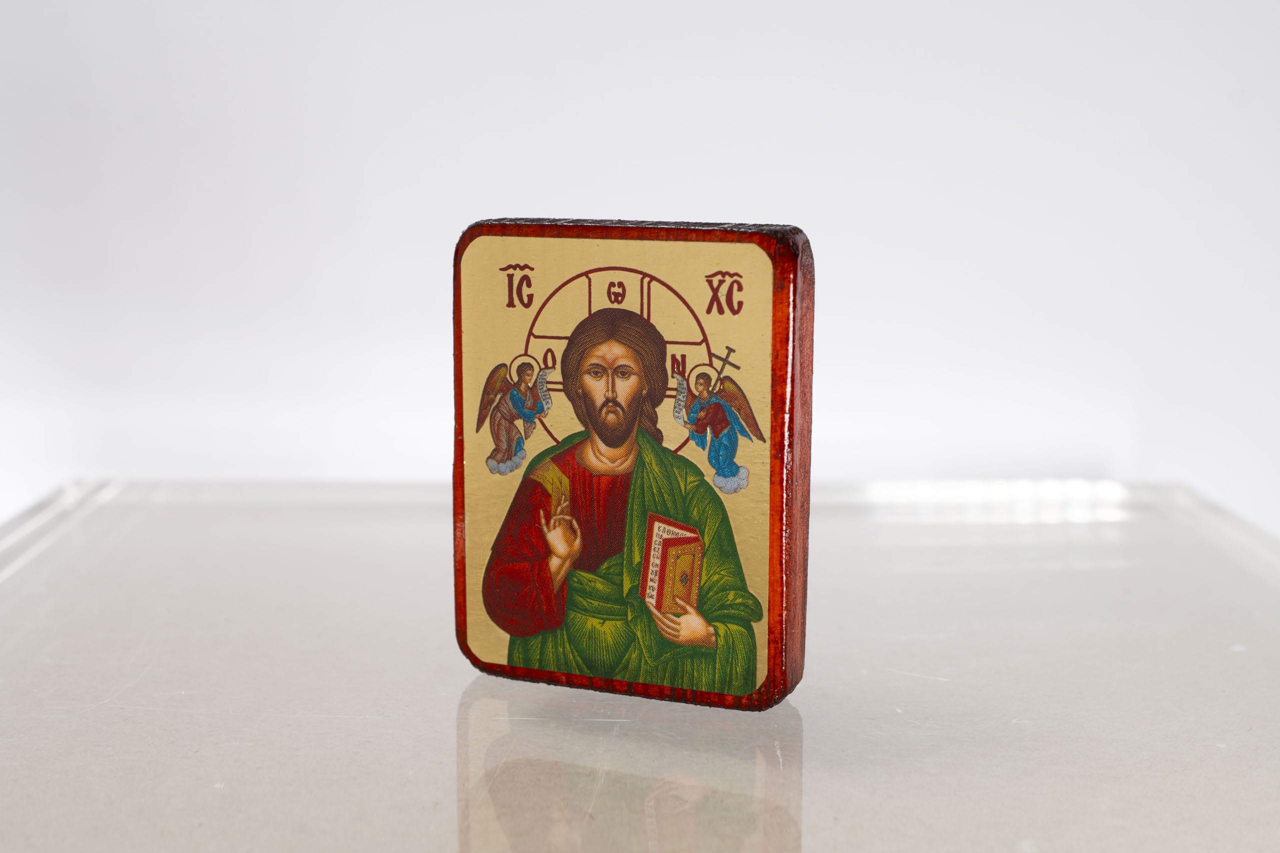 Icon ready for wall hanging desk or magnet surface