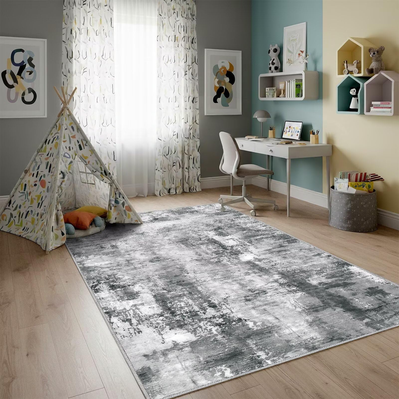 Prabia multi-room decor abstract rug