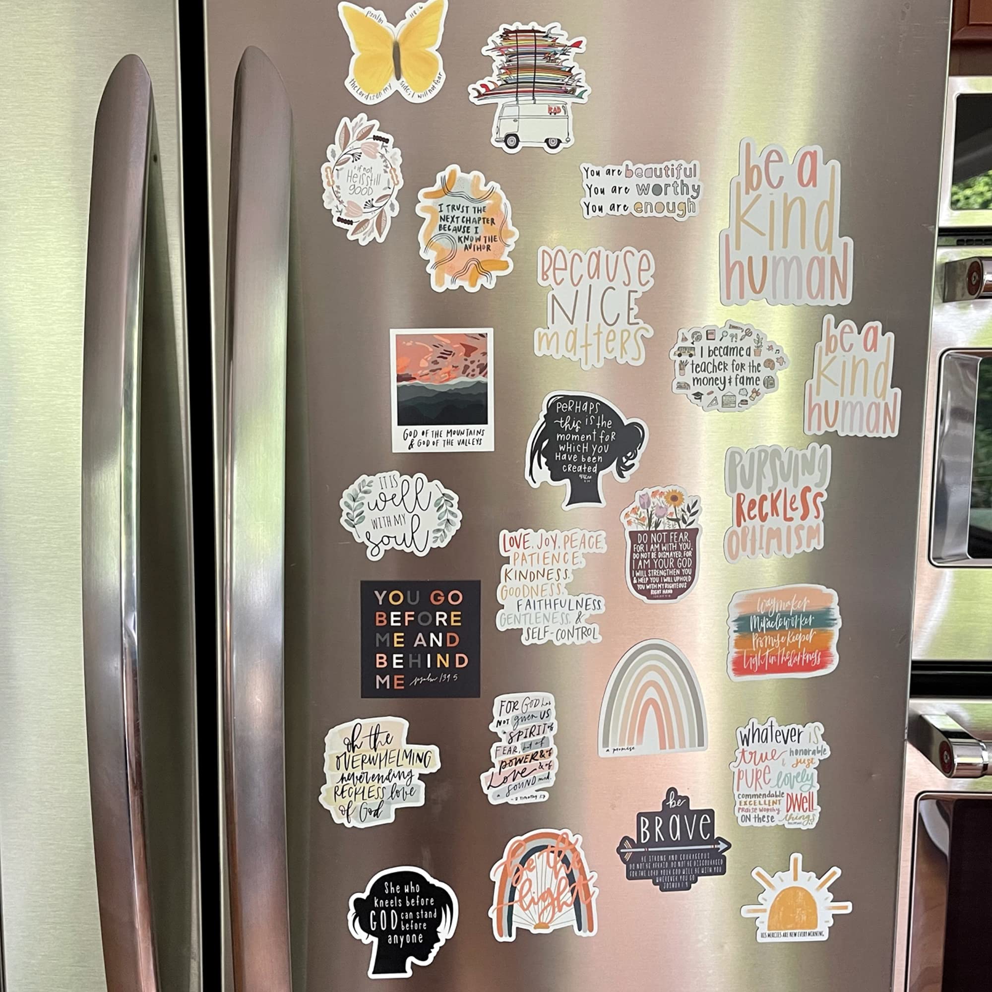 Removable waterproof die-cut magnet for metal surfaces