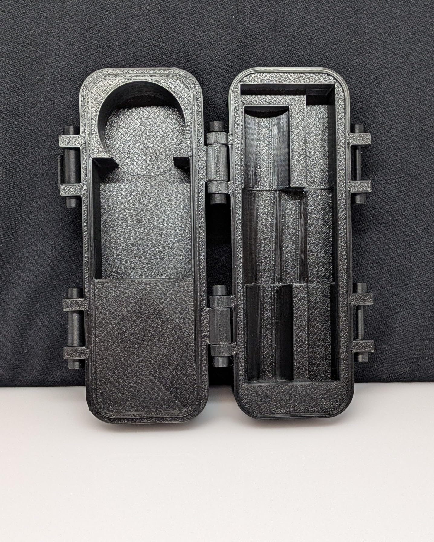 Pufc0 Pivot cutout area securing Pivot device