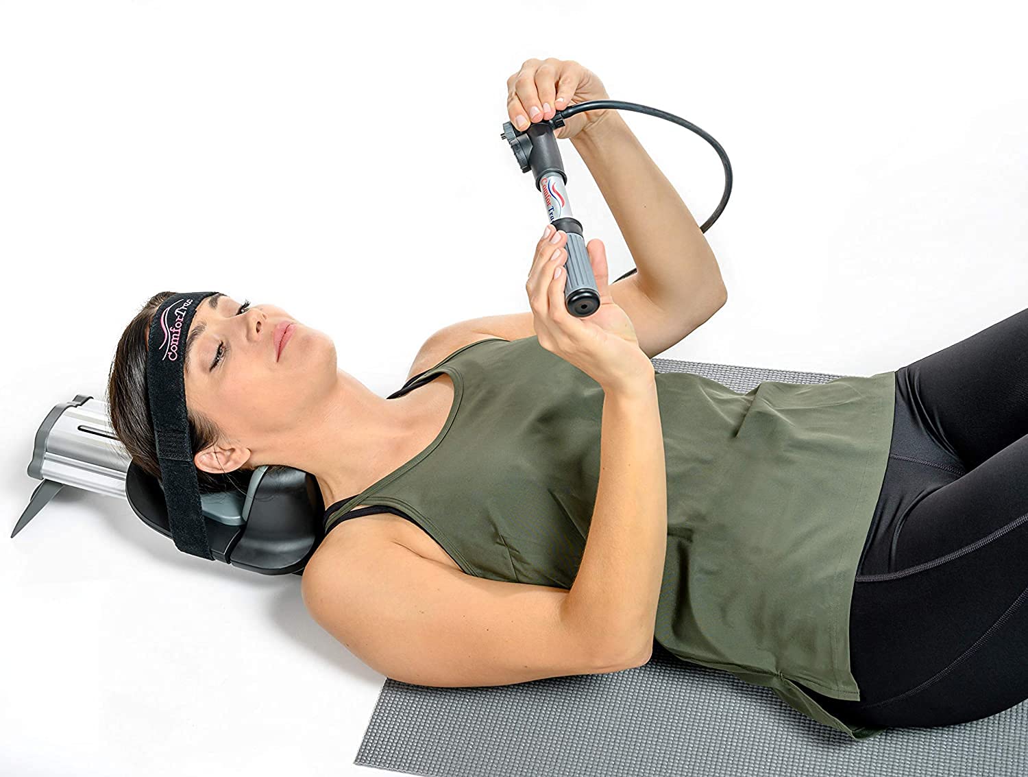 Carrying case included with ComforTrac-Deluxe traction kit