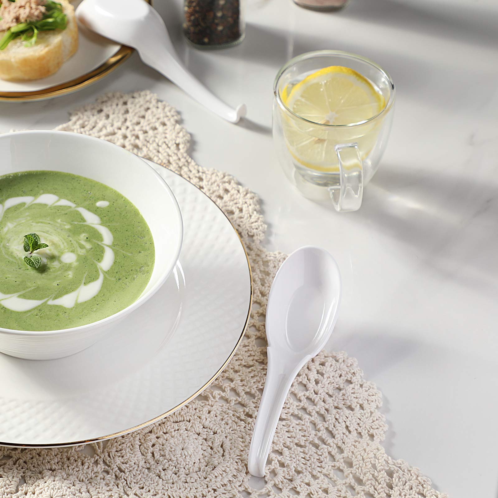 Ergonomic handle Asian soup spoon for daily meals