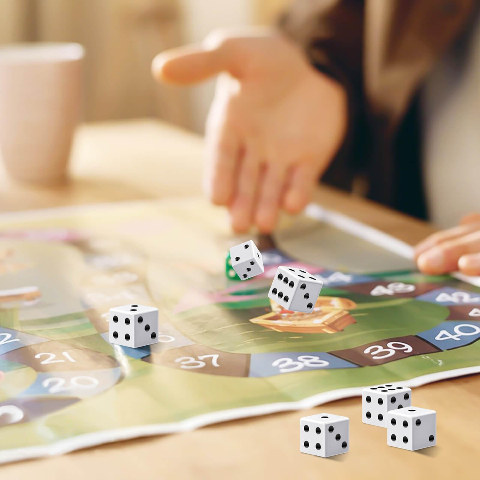 Rerdeim 60 pieces dice bulk for party events