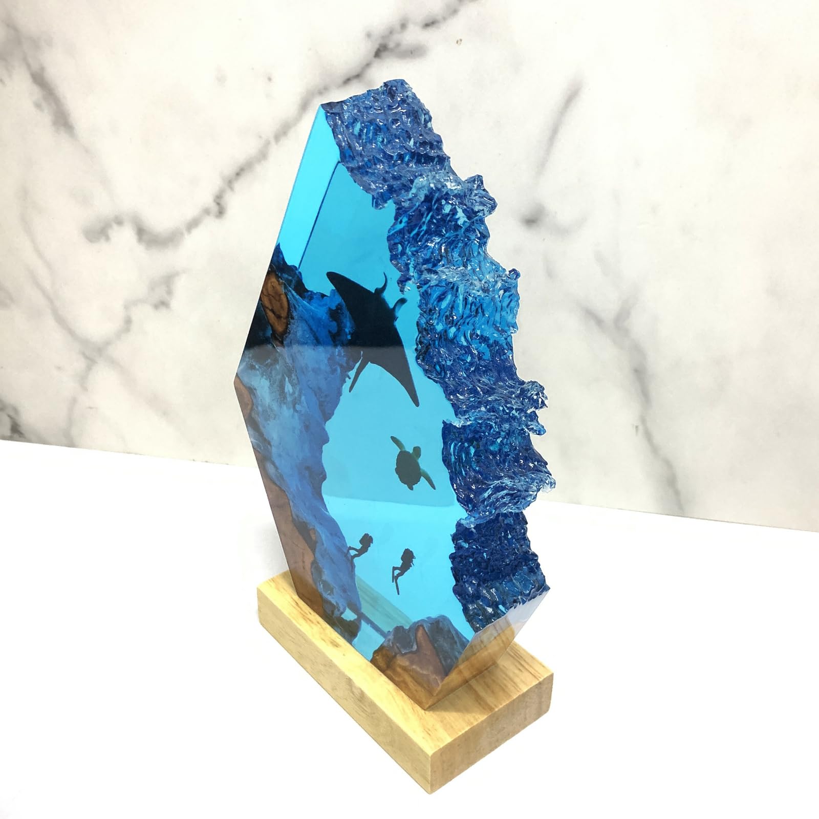 Lamp dimensions 200x150x35mm resin ocean lamp