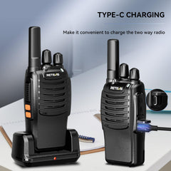 Retevis H777 walkie talkie being used by an adult