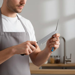 Retractable diamond rod sharpening tool for kitchen knives