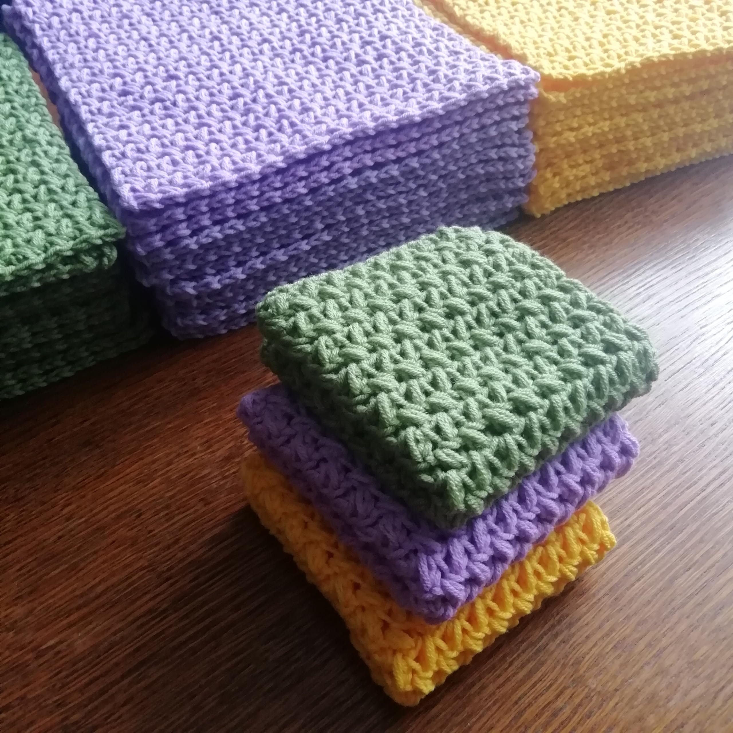 Granny square crochet dish cloth green 8x8 pattern