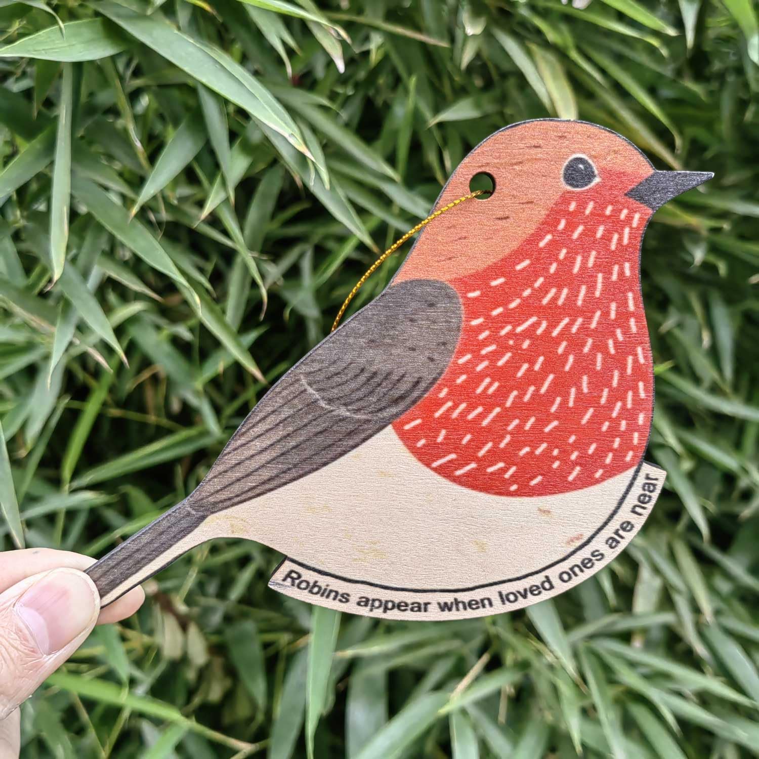 Vivid color printing on wooden robin ornament