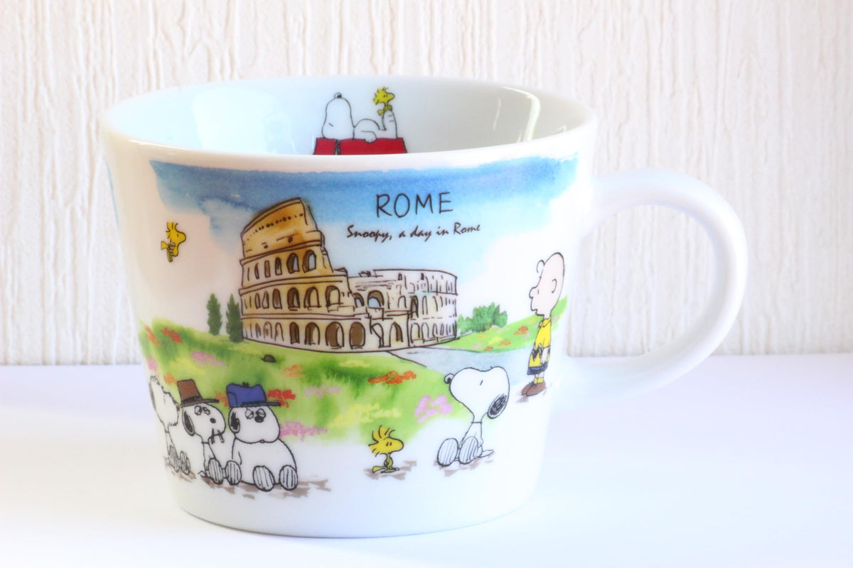 Rome Snoopy Mug front design with Colosseo motif