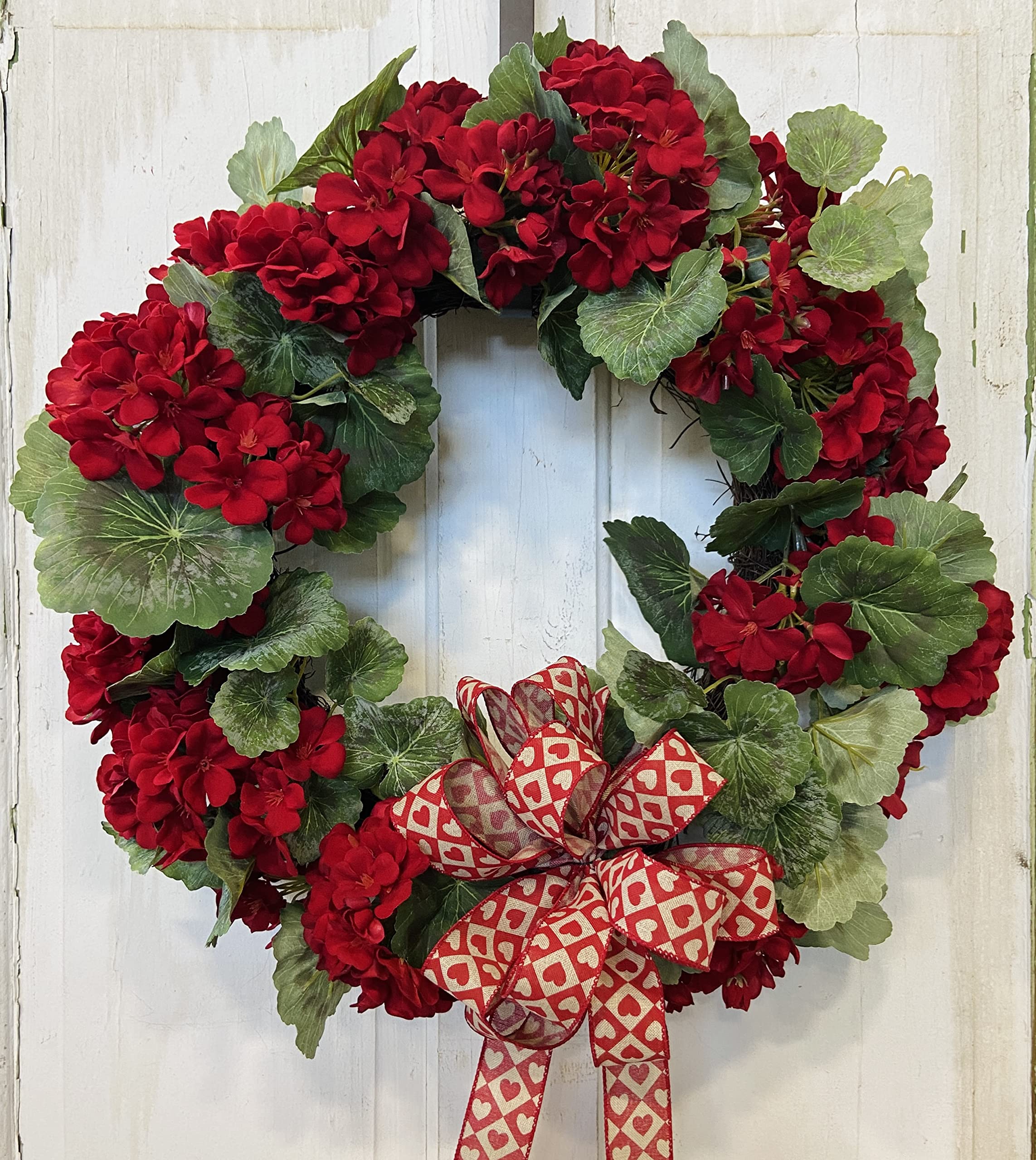 Round wreath 21 inch diameter with adjustable blooms