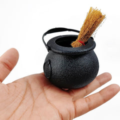 12 black plastic cauldrons