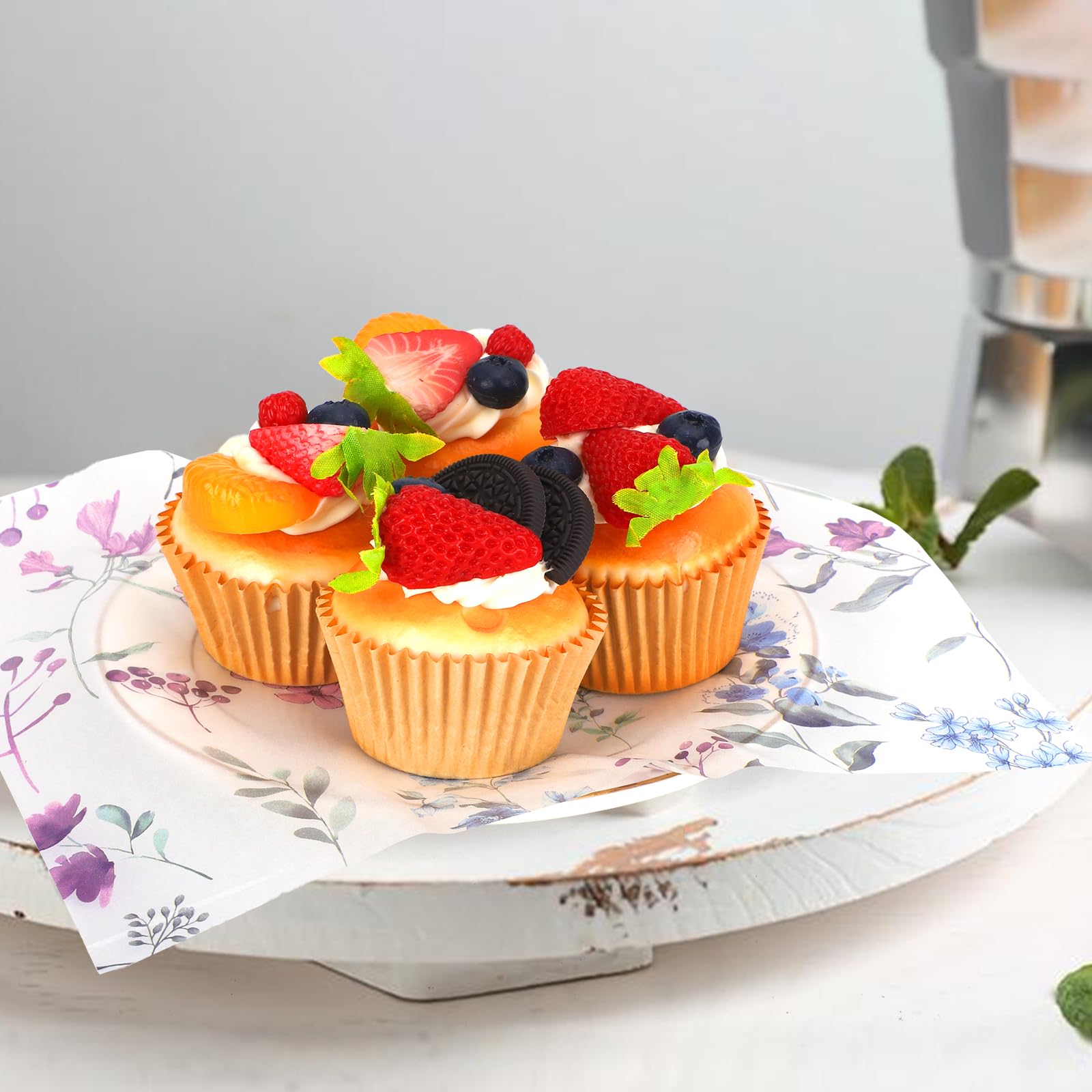 Deli paper for food packaging and wraps