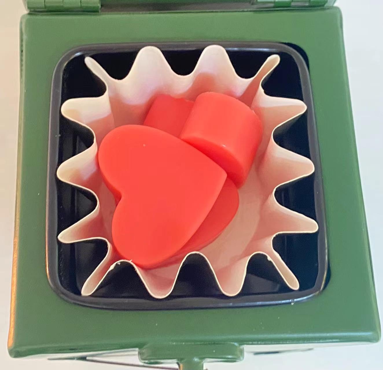 Centerbridge farmhouse wax warmer with bulb heating