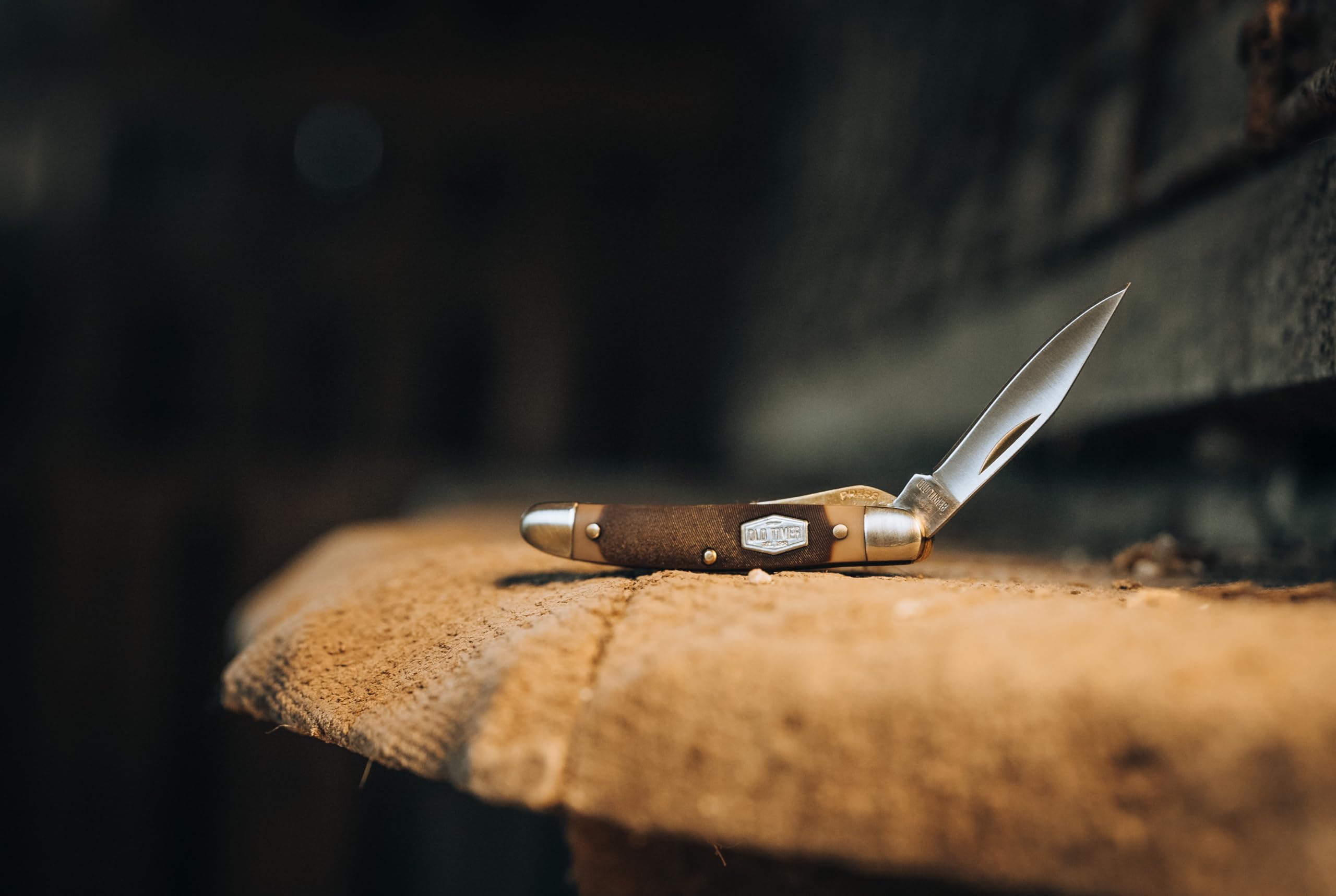Saw cut Delrin handle on Schrade Old Timer Mighty Mite knife