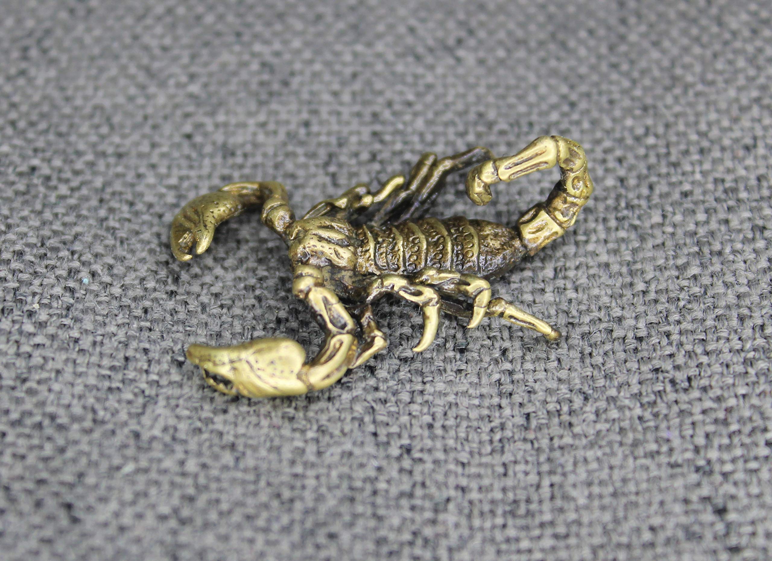 Scorpion figurine for shelves and desk