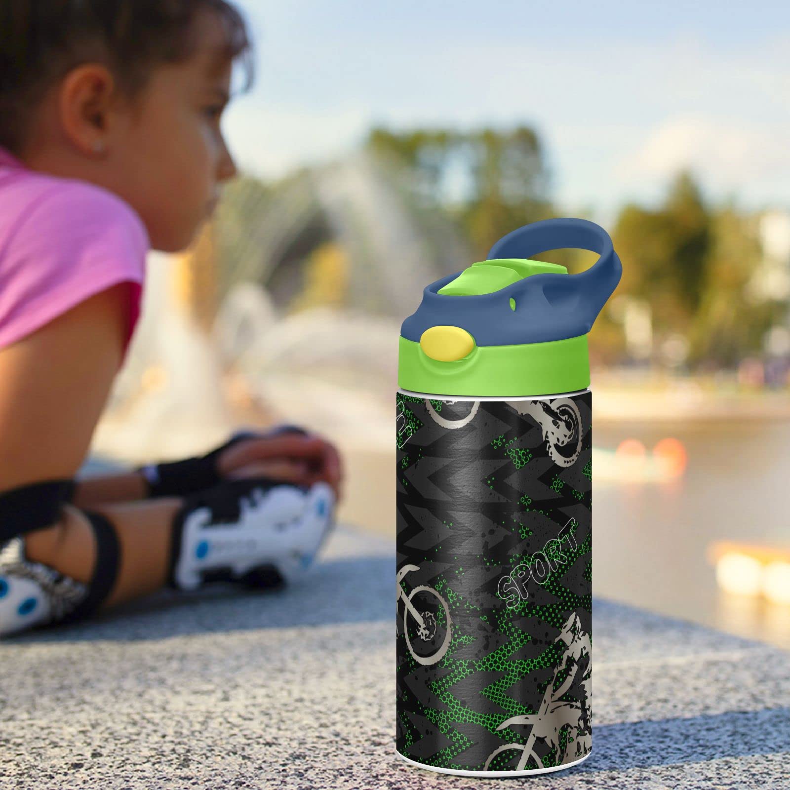 Leakproof SDMKA kids bottle with straw brush included