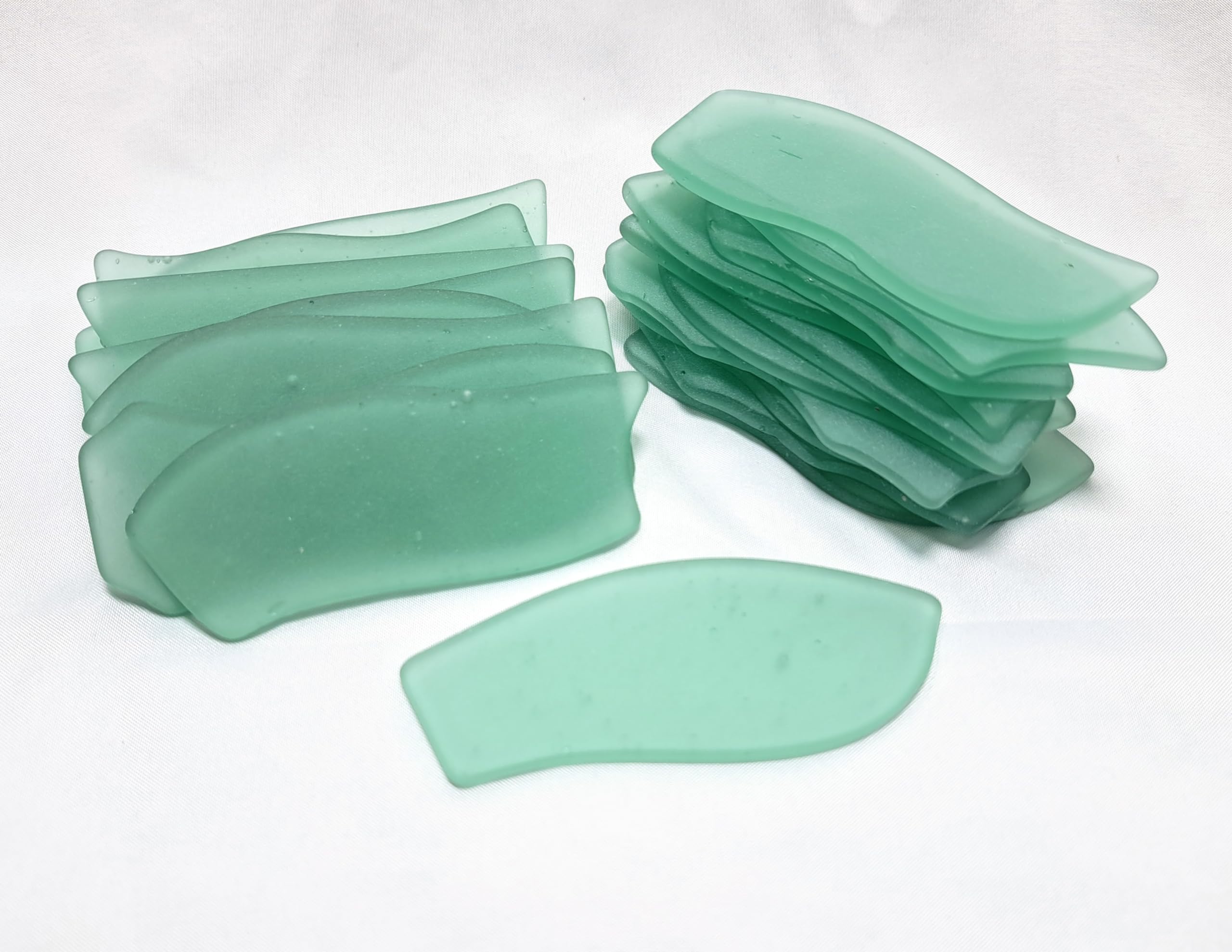 Sea Glass Place Cards mint green irregular shapes 3 inches long
