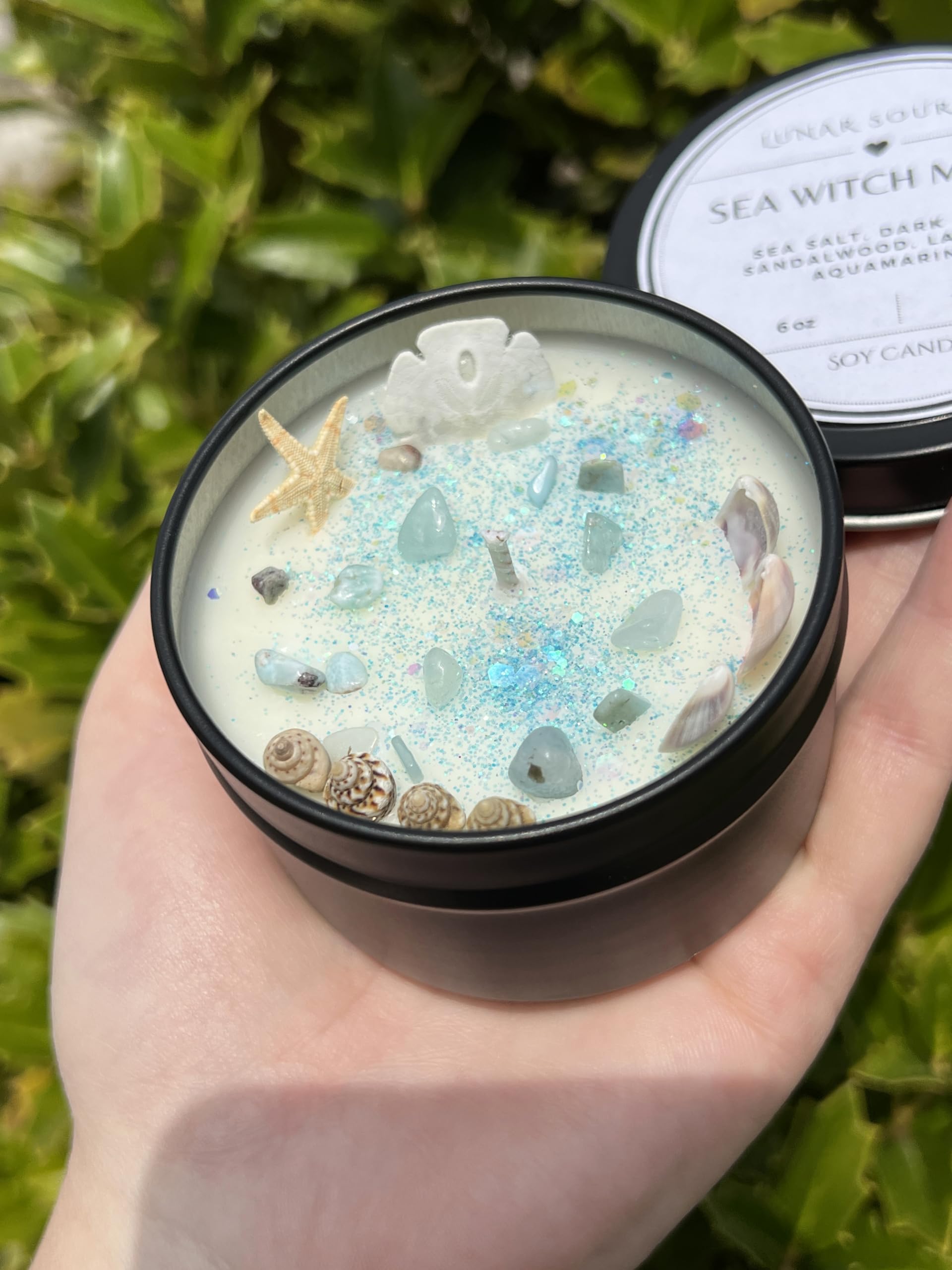 Top notes Petitgrain Ozone middle Sea Salt Plum Eucalyptus base Sandalwood Dark Musk