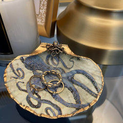Timeless Octopus seashell jewelry holder 3.5 to 4 inch
