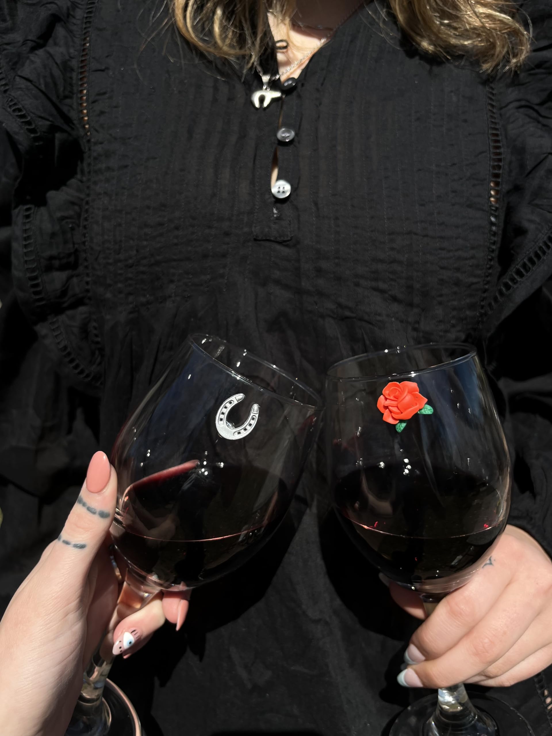 Simply Charmed wine glass charms set in horse racing design