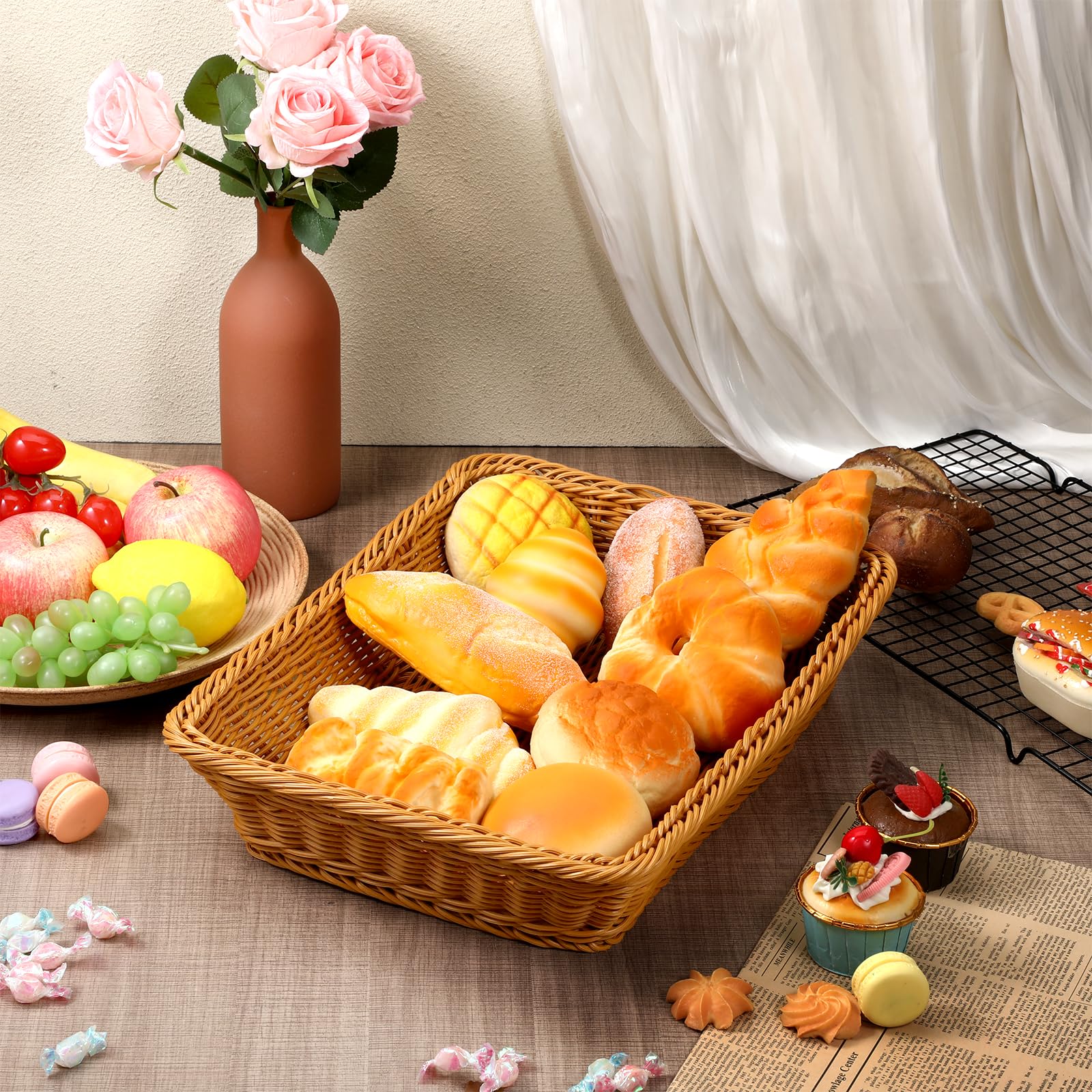 Kitchen and restaurant use wicker bread baskets