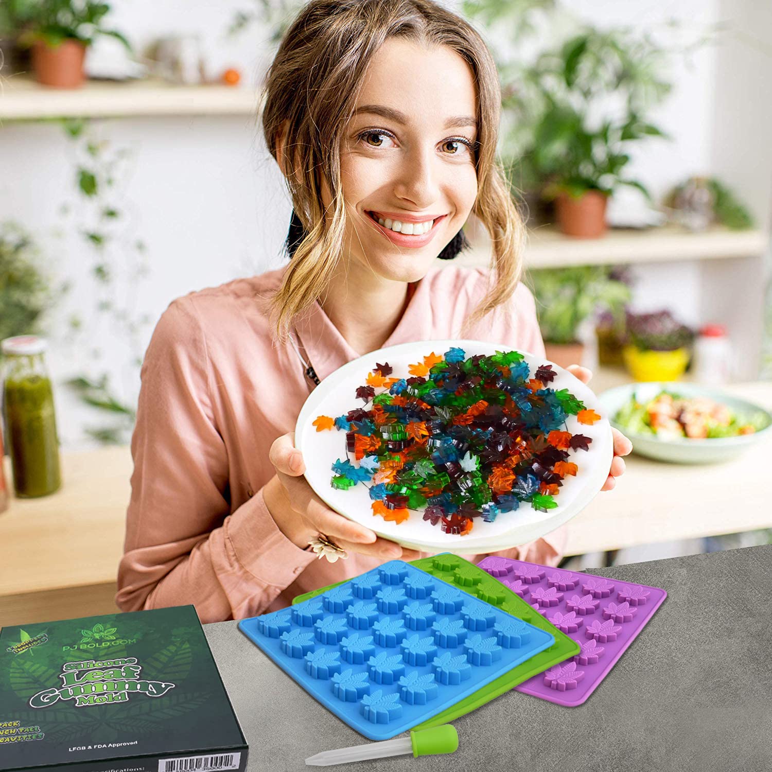 Oven and dishwasher safe silicone mold for baking