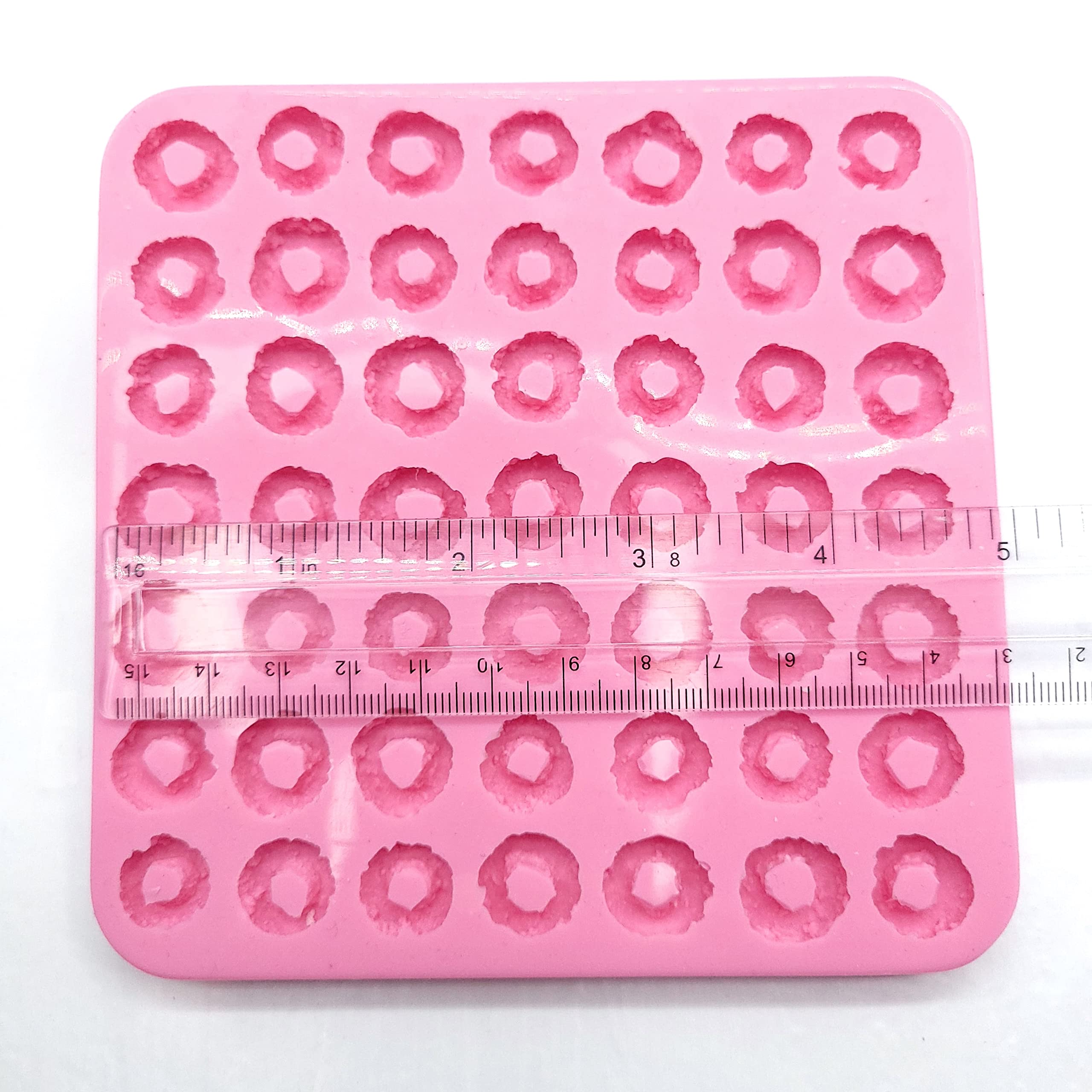Flexible nonstick silicone mold for demolding delicate cereal pieces