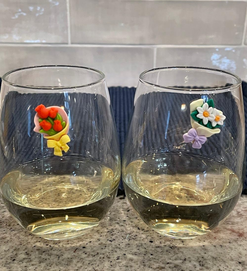 Works on any glass magnetic wine charms Simply Charmed