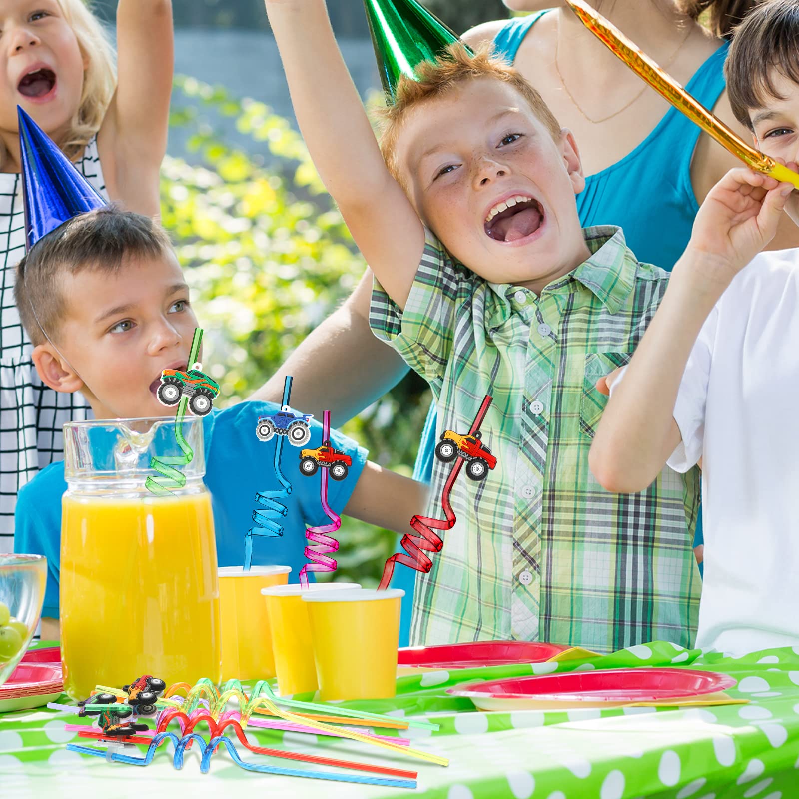 Plastic straws with colorful truck designs for parties