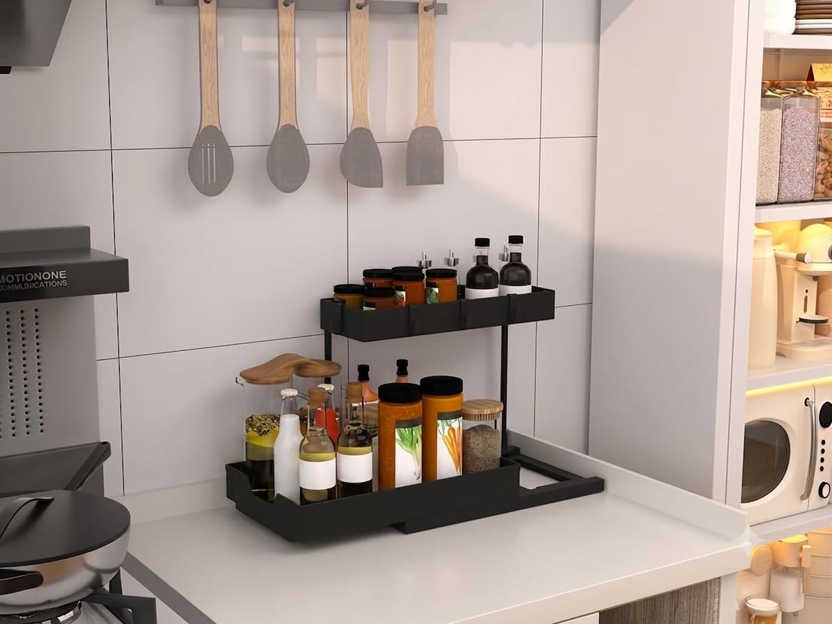 Four side hooks for extra storage