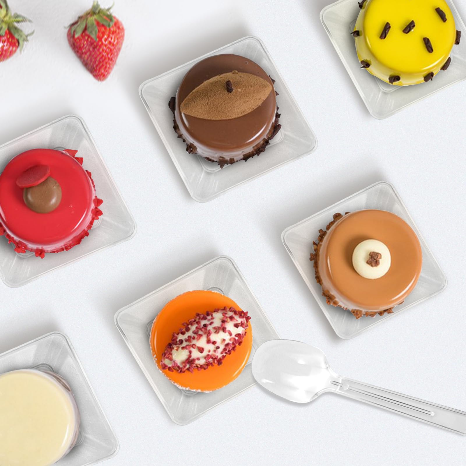 Stackable clear disposable plates suitable for weddings and buffets