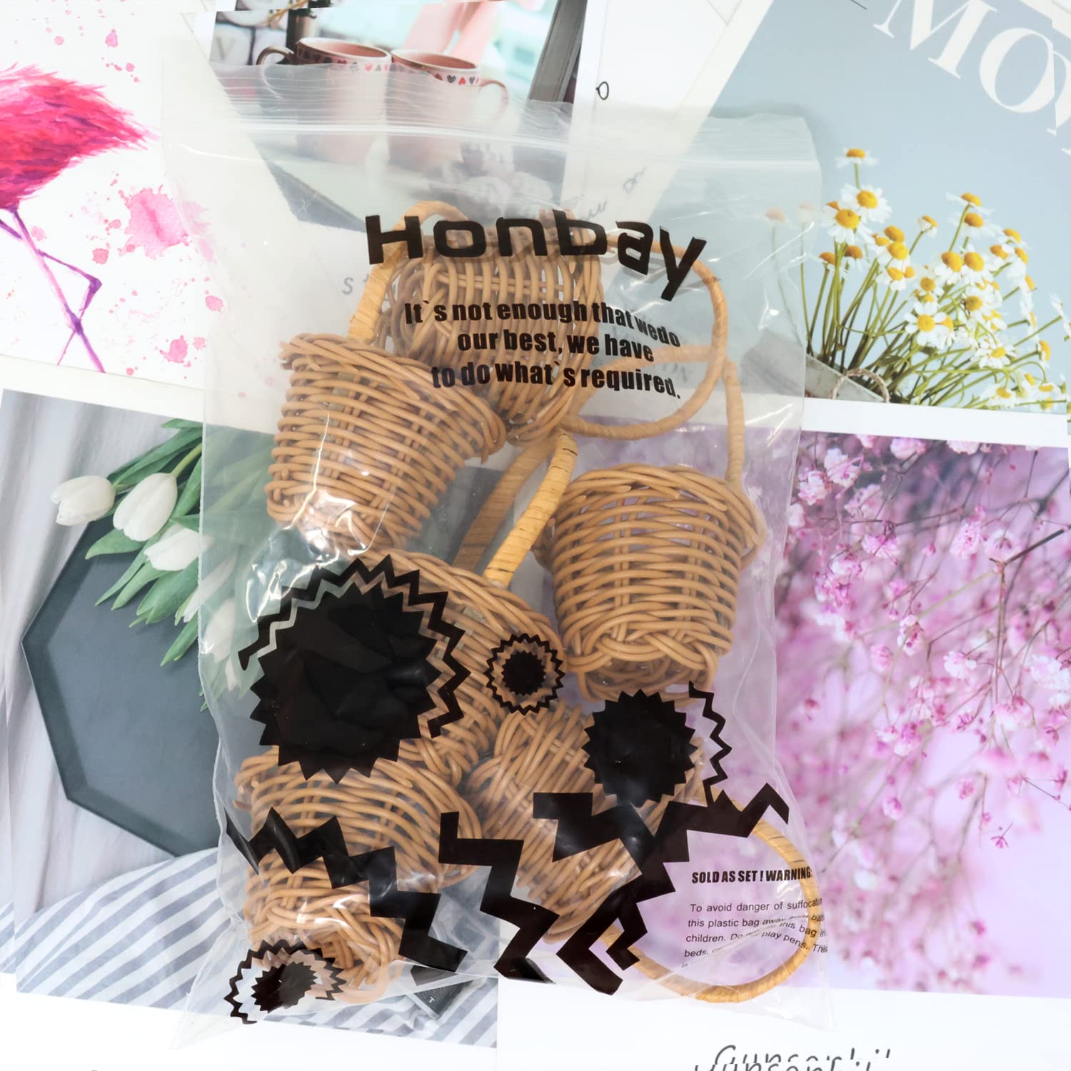 Mini baskets with handles for crafts and party gifts