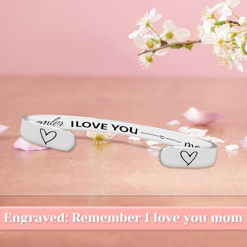 Greeting card included with mom gift set
