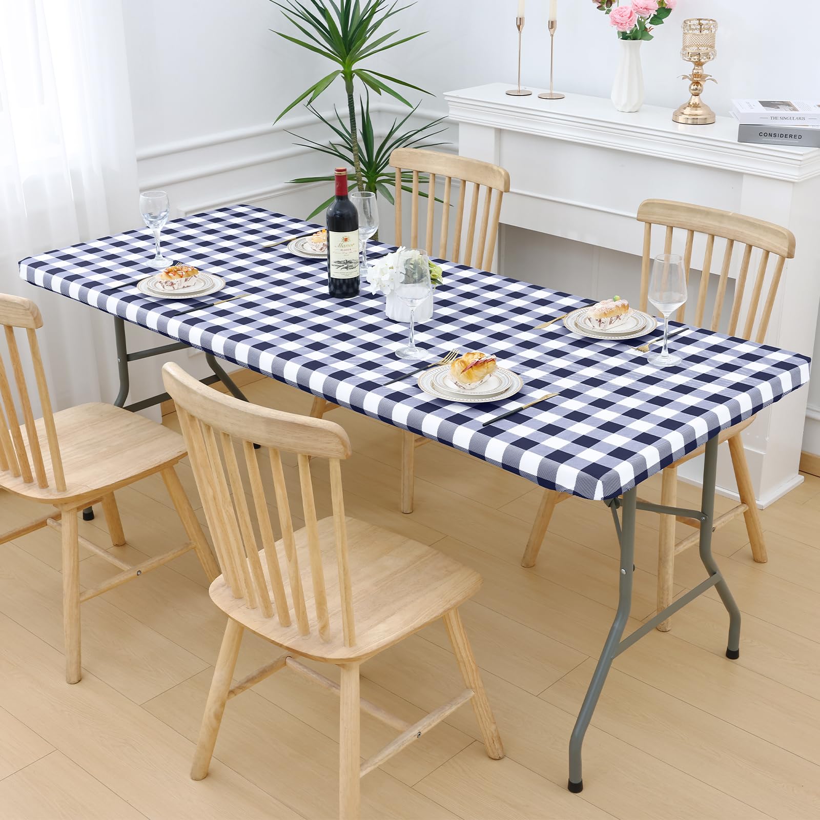 Durable high-density polyester fabric used in Smiry tablecloth