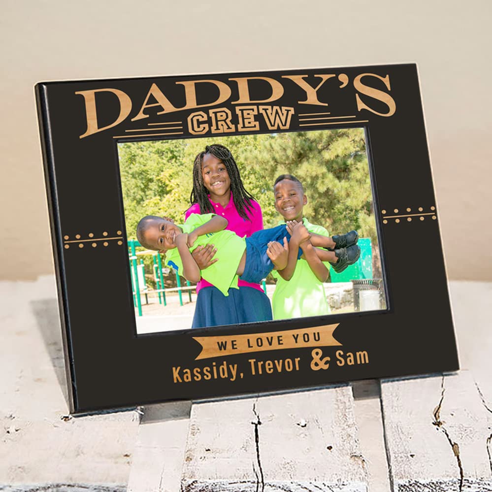 Bottom engraving showing sons and daughters names