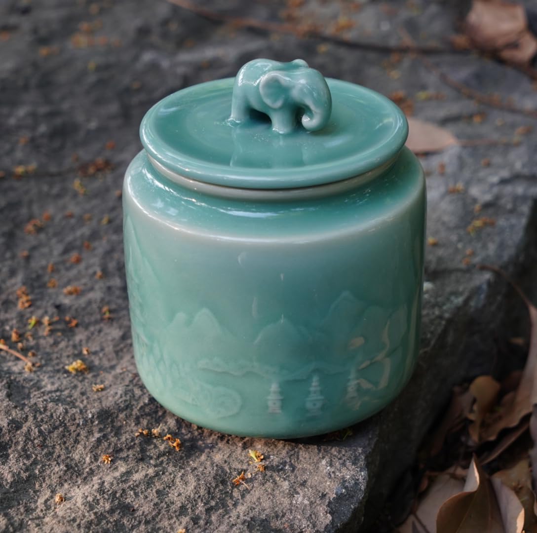 Incense holder incorporated with jar