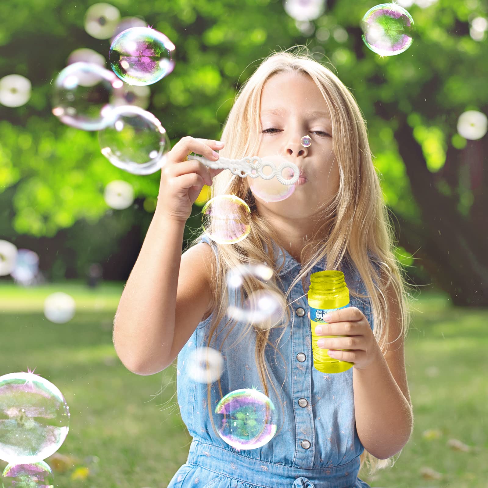 Indoor and outdoor bubble party favors suitable for celebrations