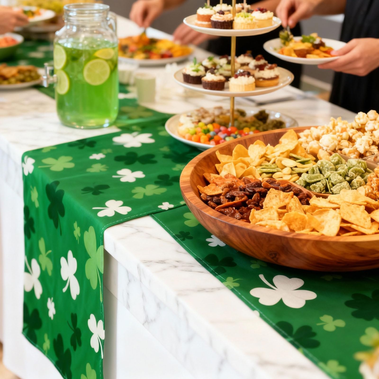Saint Patricks Day shamrocks table runner packaging reference