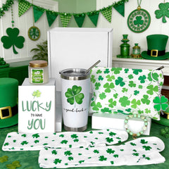 St Patricks Day 20oz tumbler with lid and green shamrock accents