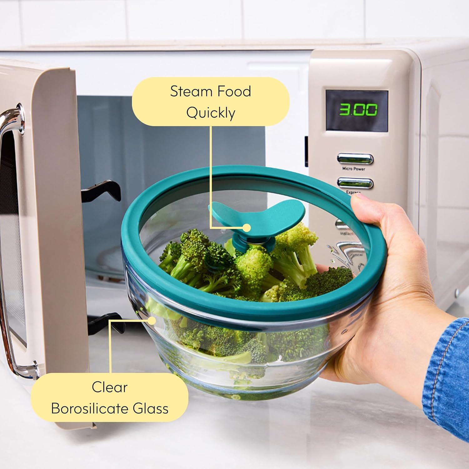 Stackable glass food storage containers with lids