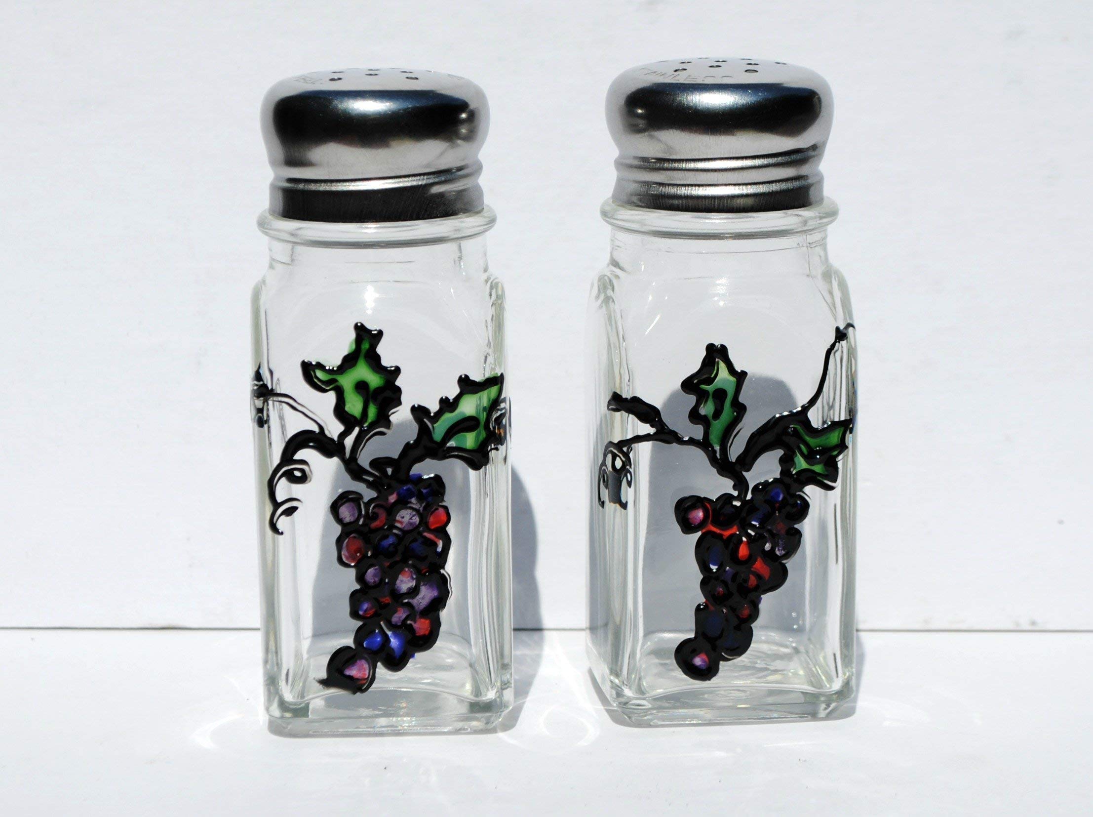 Handmade decorative salt pepper shaker set for kitchen decor and gifting