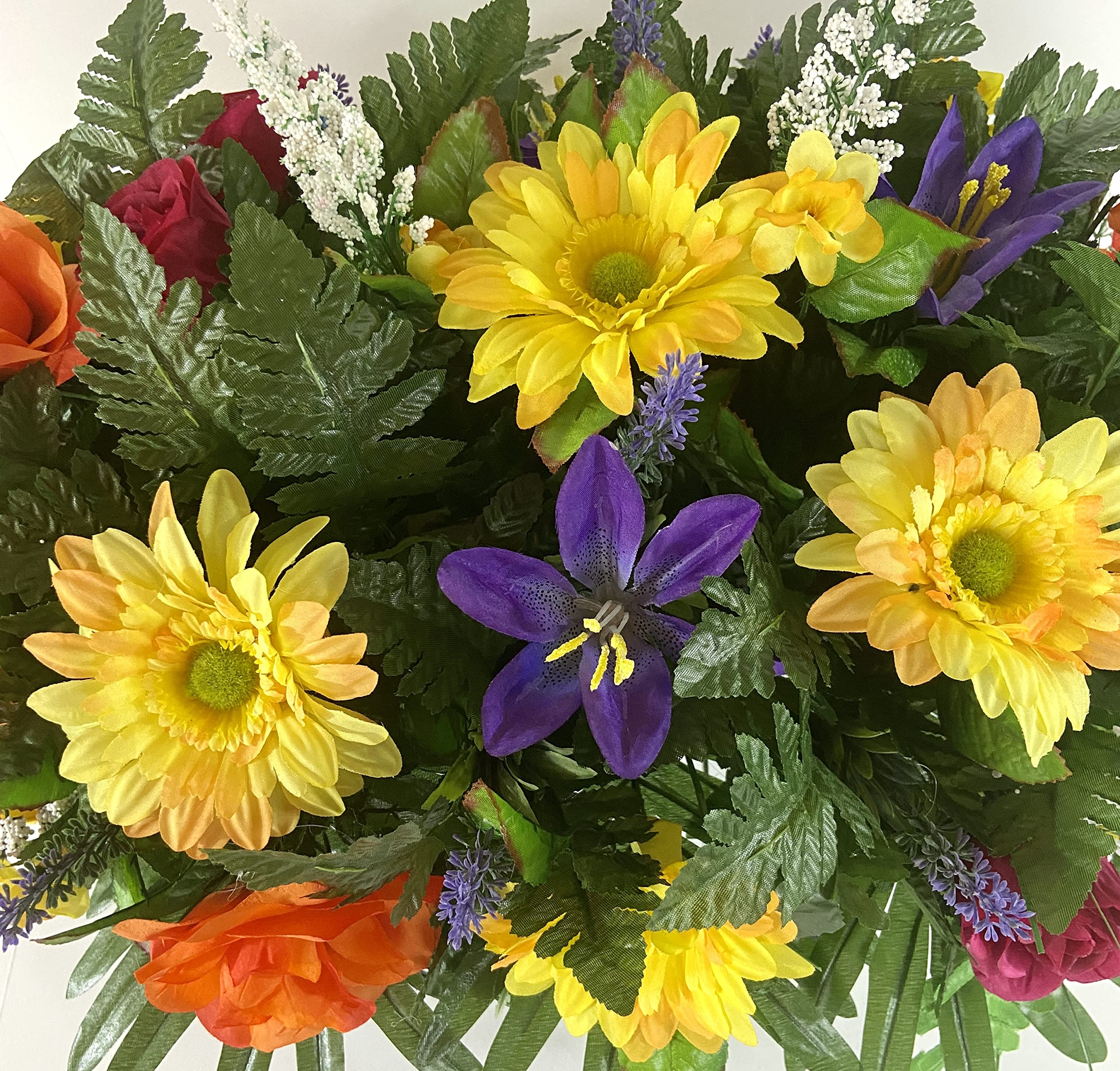 Decorative grave decoration for cemetery memorials