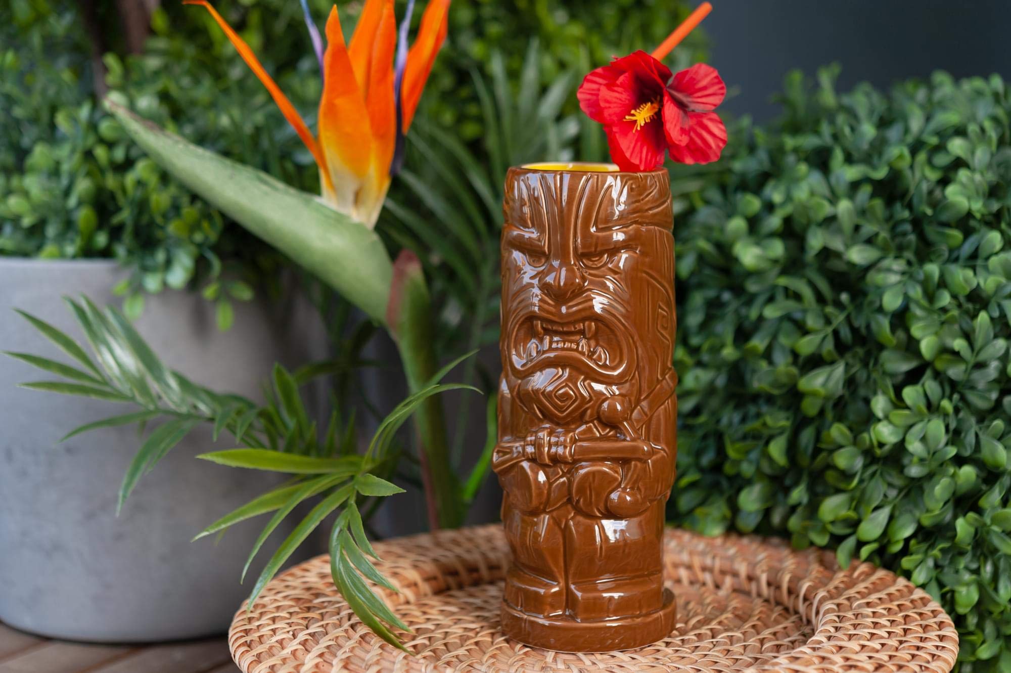 Officially licensed Geeki Tikis mug packaging and label