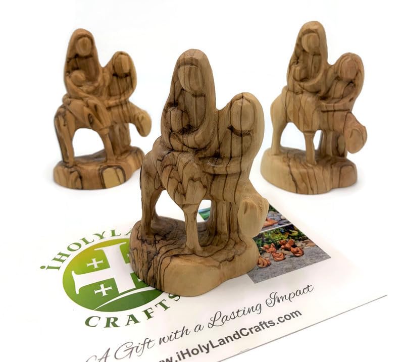 Small religious statue for home prayers