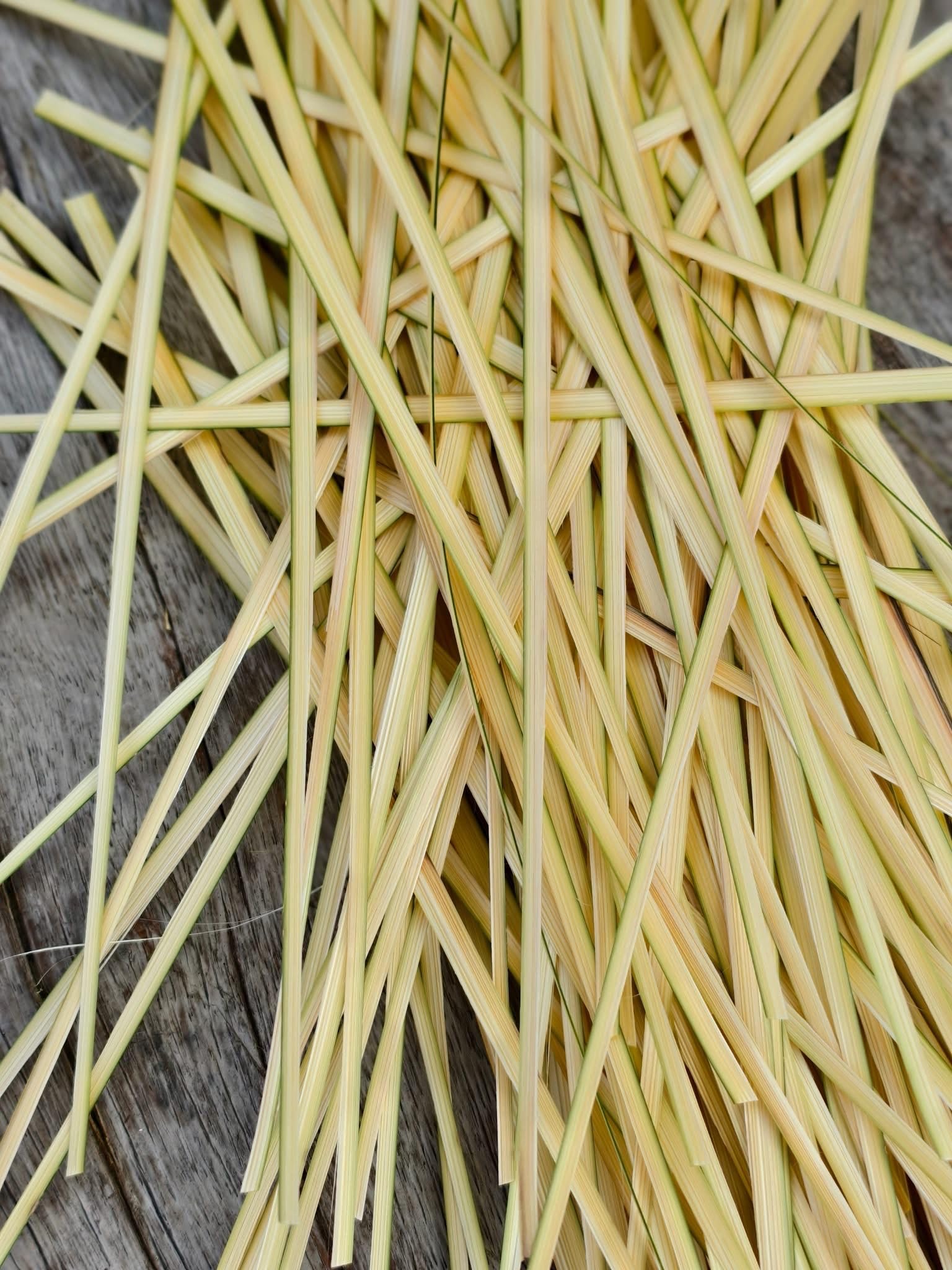 Natural bamboo cooking vessel for steaming rice